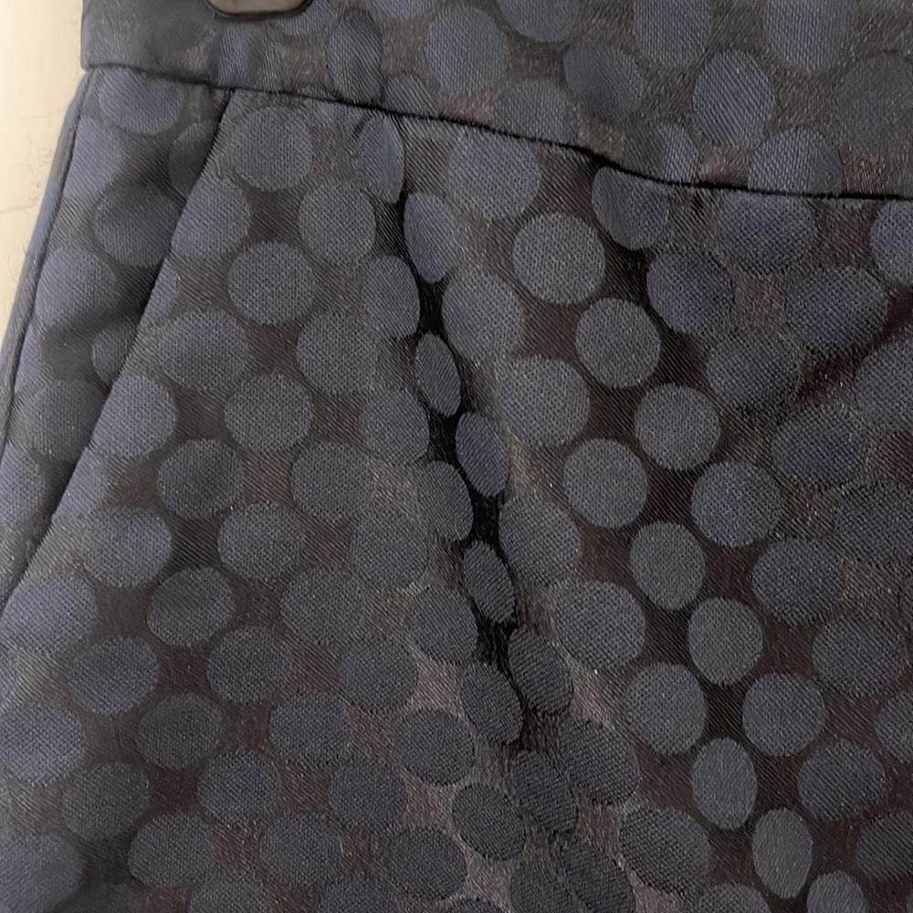 BANANA REPUBLIC Women’s Skirt - Size 6 - Navy Dot - Picture 2 of 5